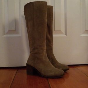 Lucky Brand tan suede knee highs, 2.5 inch heel